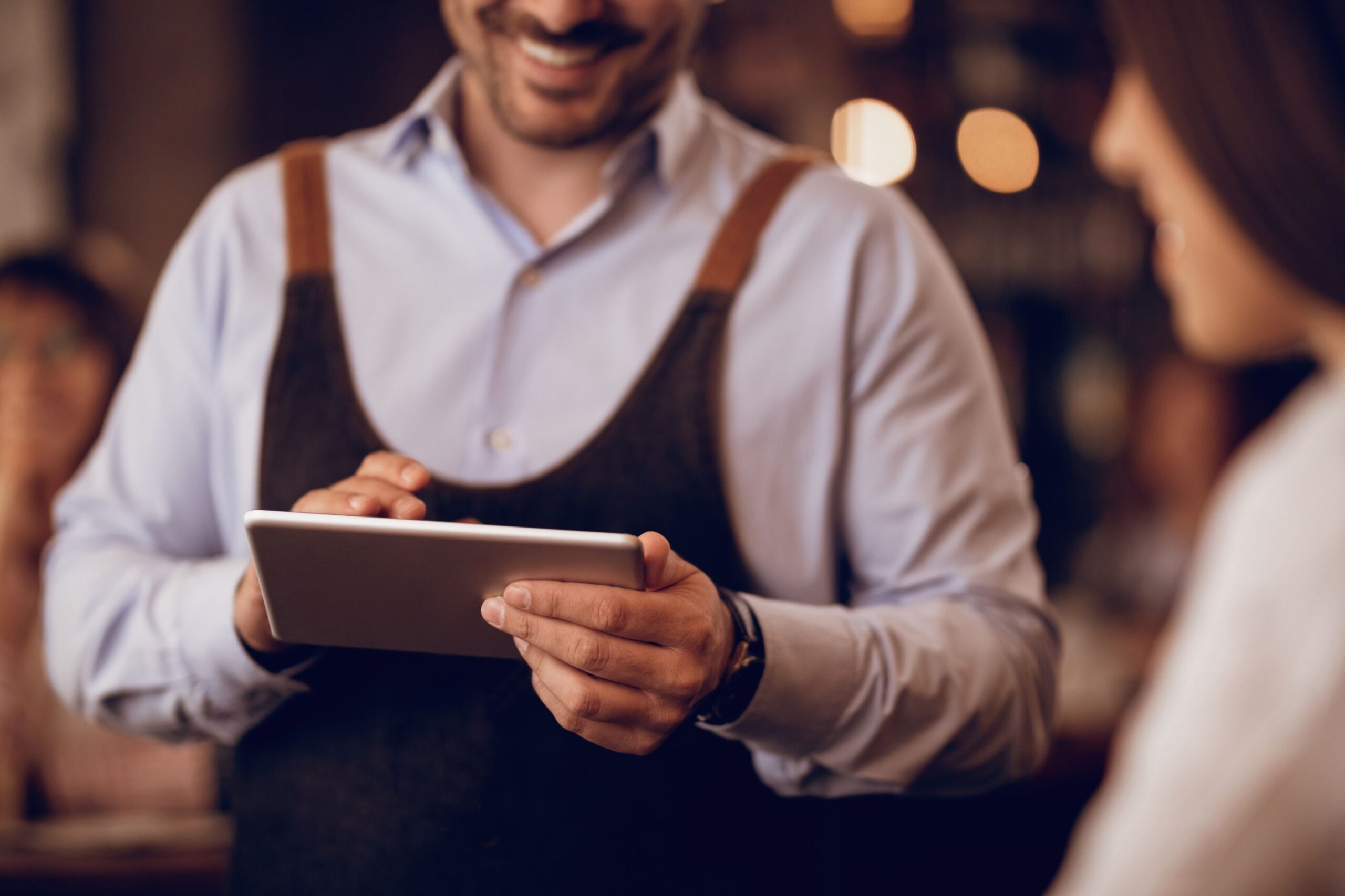 Why more restaurants are turning to waiter call systems to improve efficiency and guest satisfaction